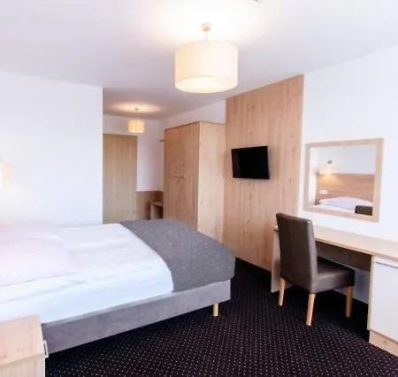Osrodek Wczasowy Lazur Bed & Breakfast *