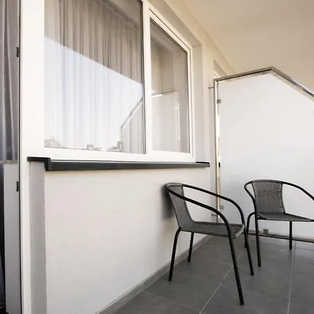 Osrodek Wczasowy Lazur לינה וארוחת בוקר